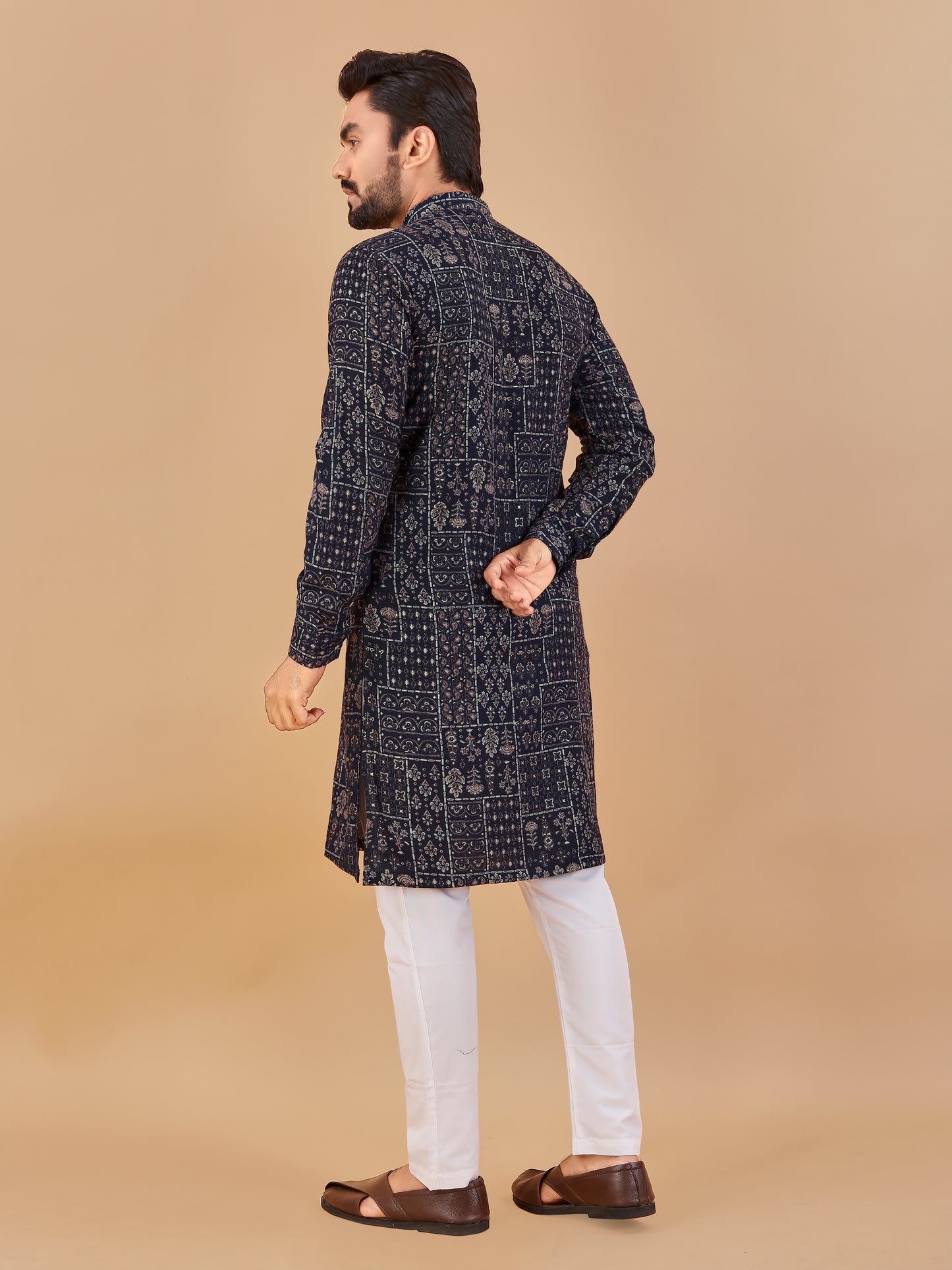 Manzar Black Cotton Foil Printed Kurta Pyjama for Men