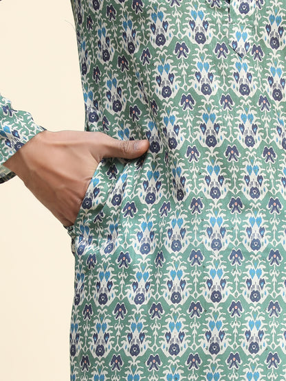 Green Digital Printed Kurta pyjama for Men