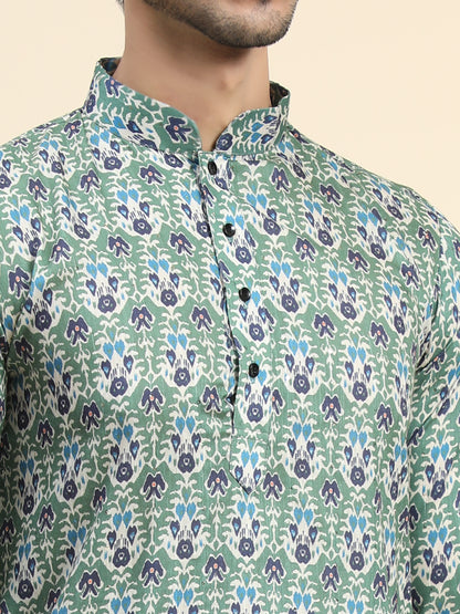 Green Digital Printed Kurta pyjama for Men